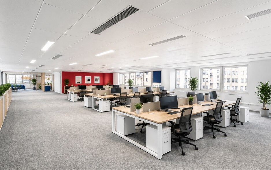 Office in Paris for lease - Building Photo - Image 2 of 6