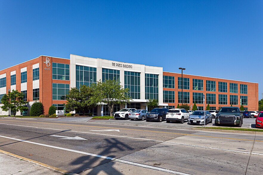 400-444 Clinchfield St, Kingsport, TN for lease - Building Photo - Image 2 of 2