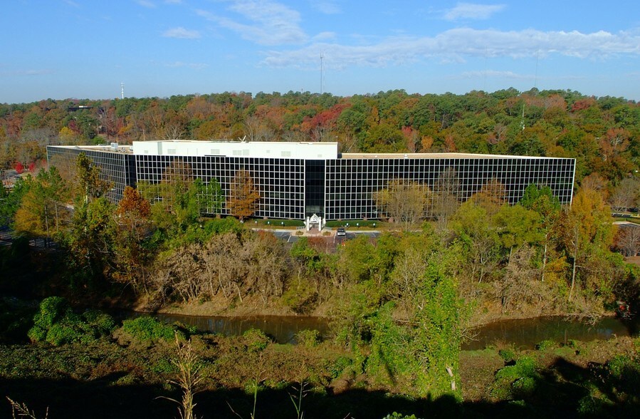 2204 Lakeshore Dr, Homewood, AL 35209 Office Space for Lease