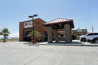 16575 Bear Valley Rd, Hesperia, CA for lease Building Photo- Image 1 of 5