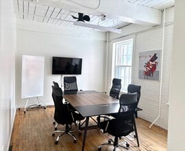 351 Boul Robert-Bourassa, Montréal, QC for lease Interior Photo- Image 1 of 8