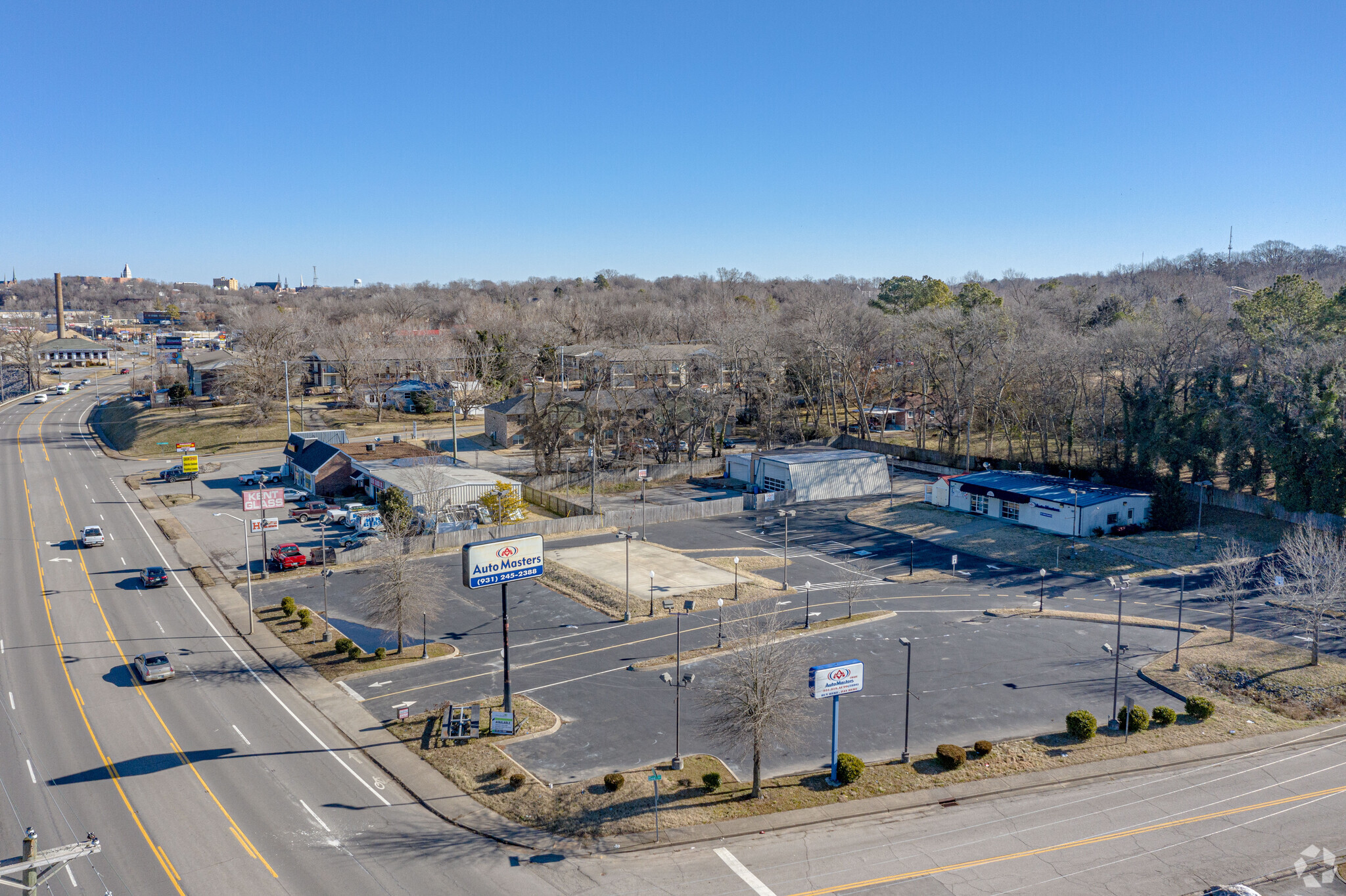 997 S Riverside Dr, Clarksville, TN for lease Building Photo- Image 1 of 10