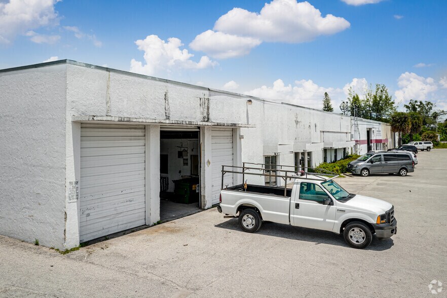 19031963 W McNab Rd, Pompano Beach, FL 33069