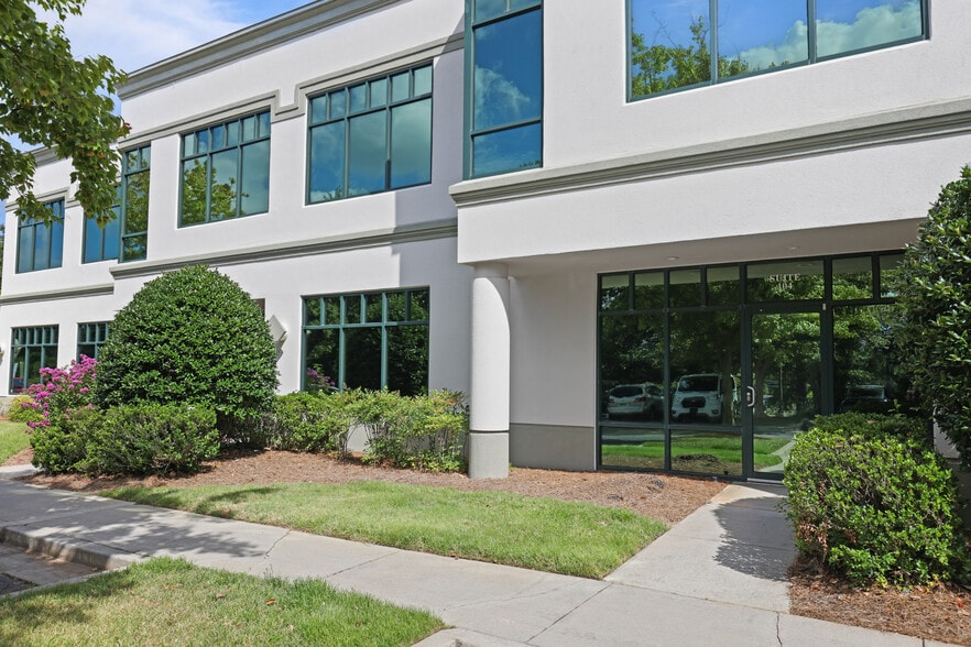 1690 Roberts Blvd, Kennesaw, GA for lease - Building Photo - Image 1 of 8