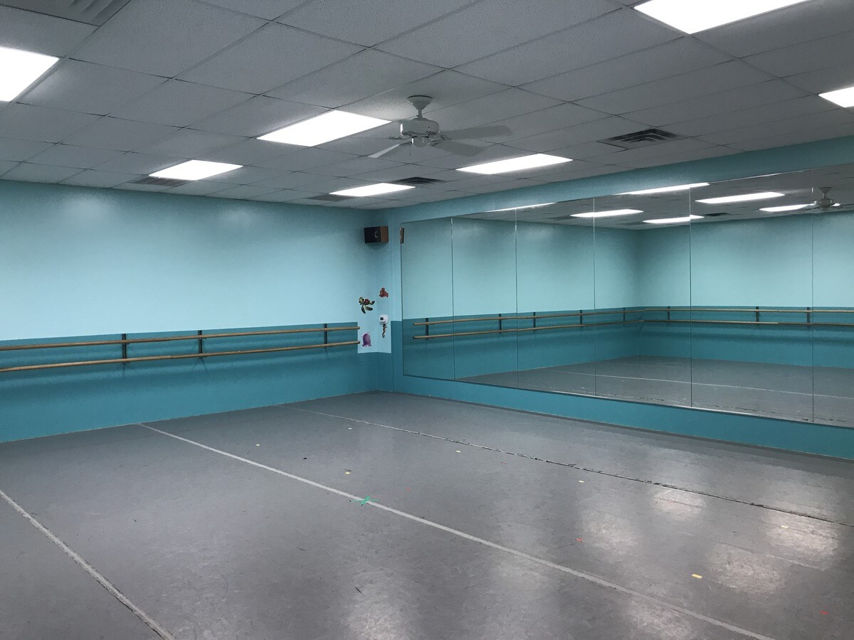 8471 Garvey Dr, Raleigh, NC 27616