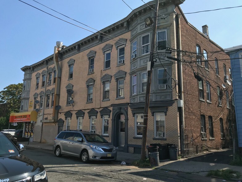 442-446 Market St, Paterson, NJ for sale - Primary Photo - Image 1 of 1