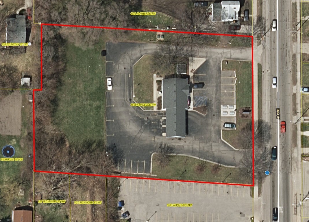 1625 Alpine Ave, Grand Rapids, MI 49504 Twisters Soft Serve Ice Cream