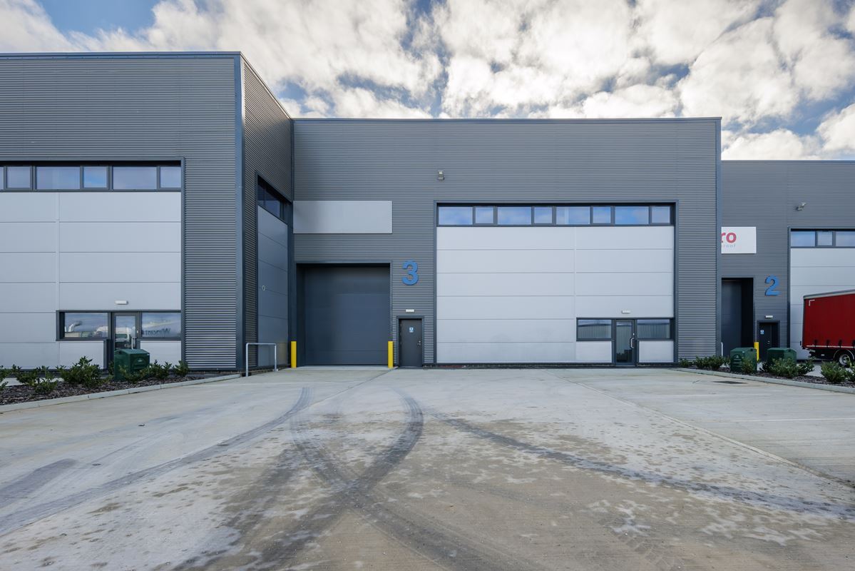 Botany Way, Purfleet for lease Building Photo- Image 1 of 3