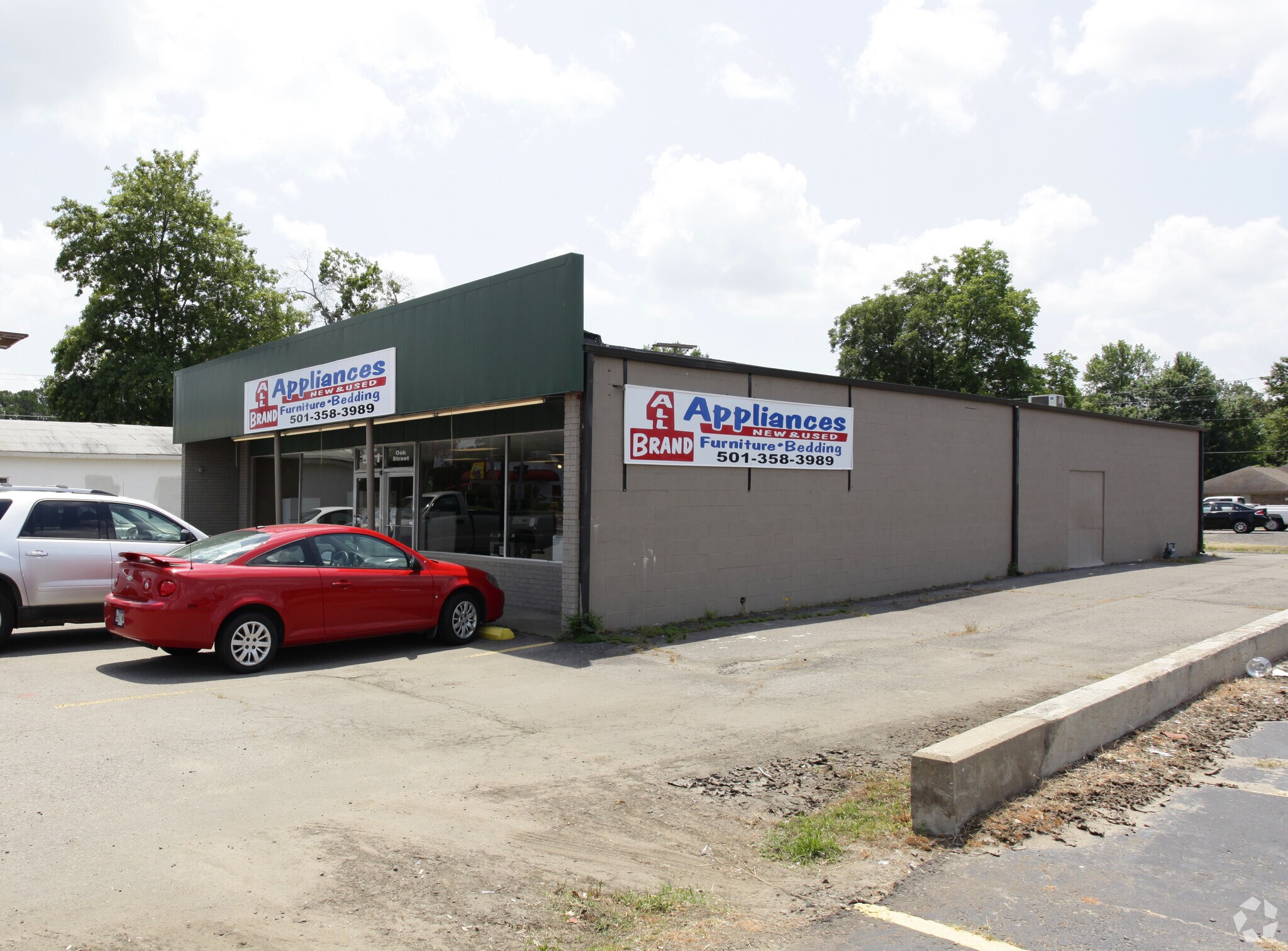 511 Oak St, Conway, AR for sale Primary Photo- Image 1 of 1