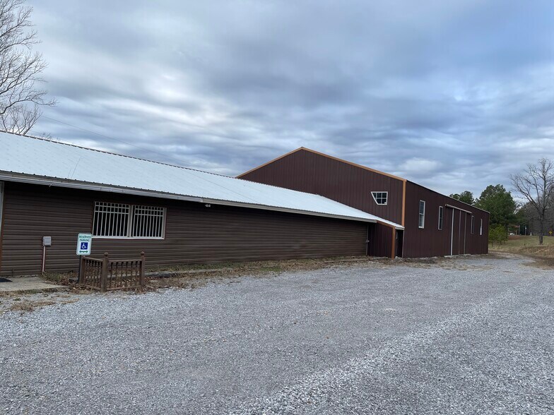 15135 KY121 Paris Landing TNKY Rd, New Concord, KY 42076 Flex for