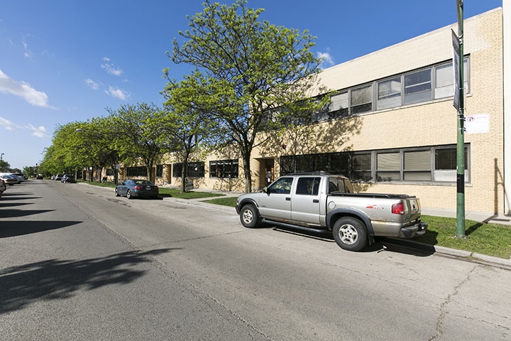 4422-4432 N Ravenswood Ave, Chicago, IL for lease - Building Photo - Image 2 of 8