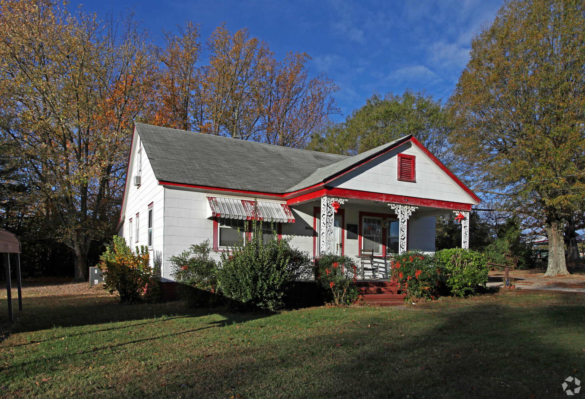 6429 Freedom Dr, Charlotte, NC for sale Primary Photo- Image 1 of 6