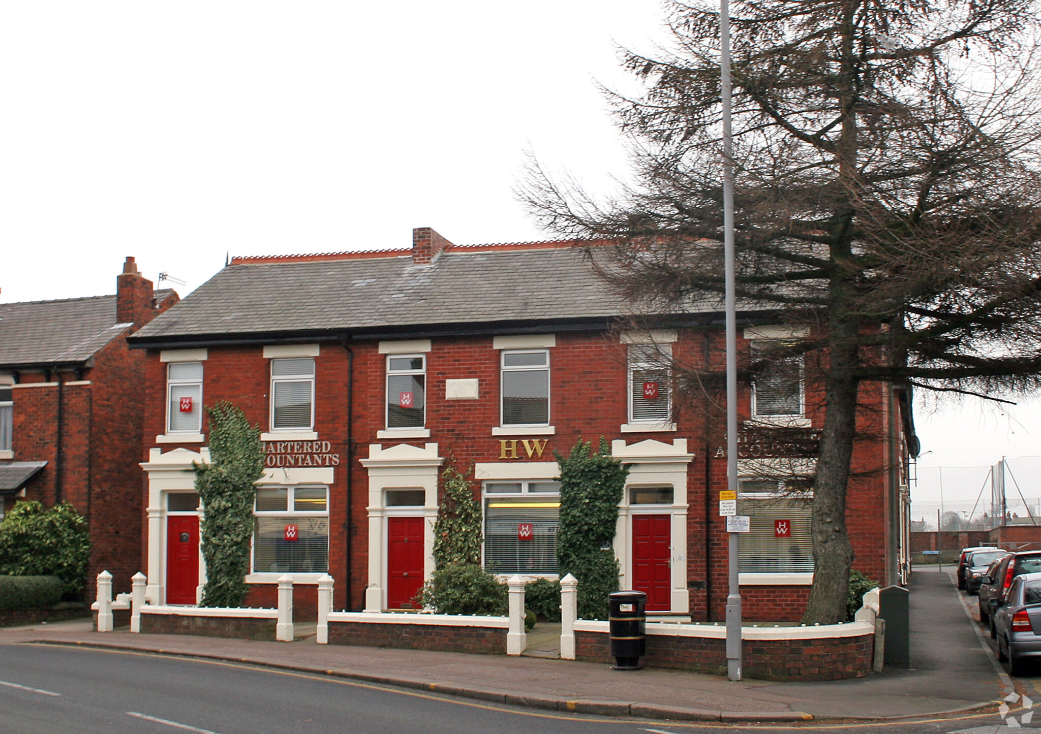 120-124 Towngate, Leyland for sale Primary Photo- Image 1 of 2