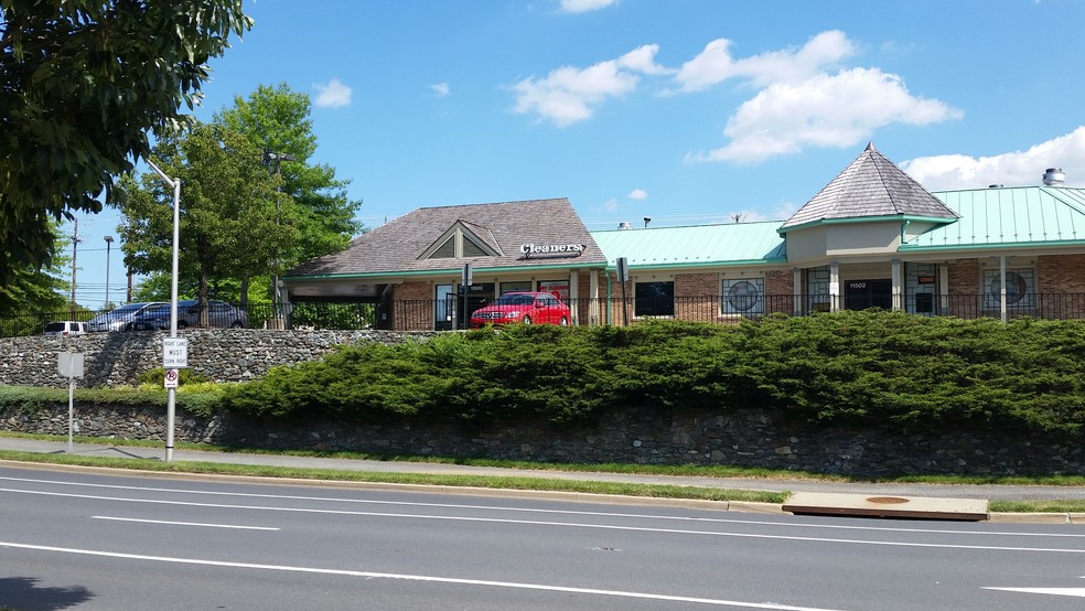 11500 Middlebrook Rd, Germantown, MD for lease - Primary Photo - Image 1 of 7