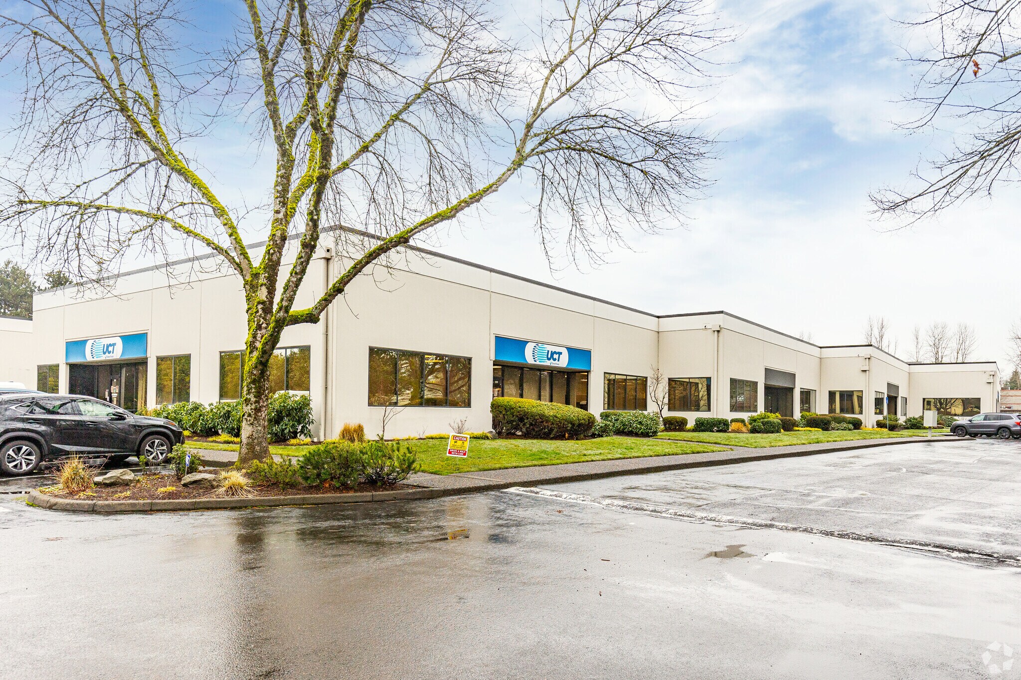 12130 NE Ainsworth Cir, Portland, OR 97220 Bldg 2