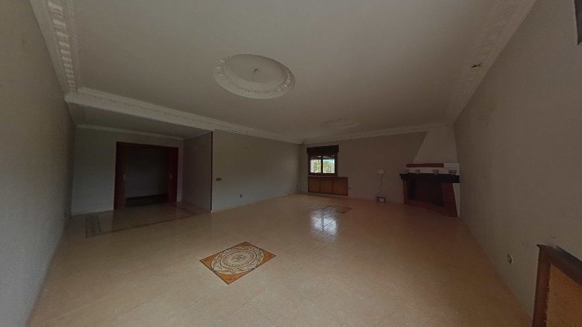 Avenida de las Flores, El Campillo, VLL 47460 -  -  - Interior Photo - Image 1 of 40