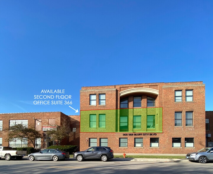 366-368 Bluff City Blvd, Elgin, IL for lease - Building Photo - Image 3 of 26