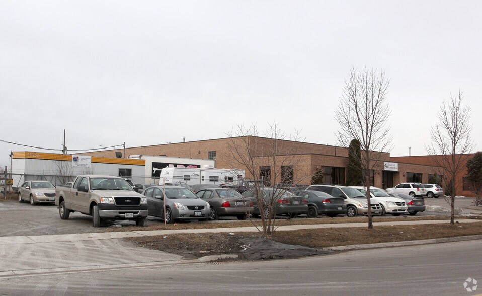 6750 Columbus Rd, Mississauga, ON for sale - Building Photo - Image 2 of 2