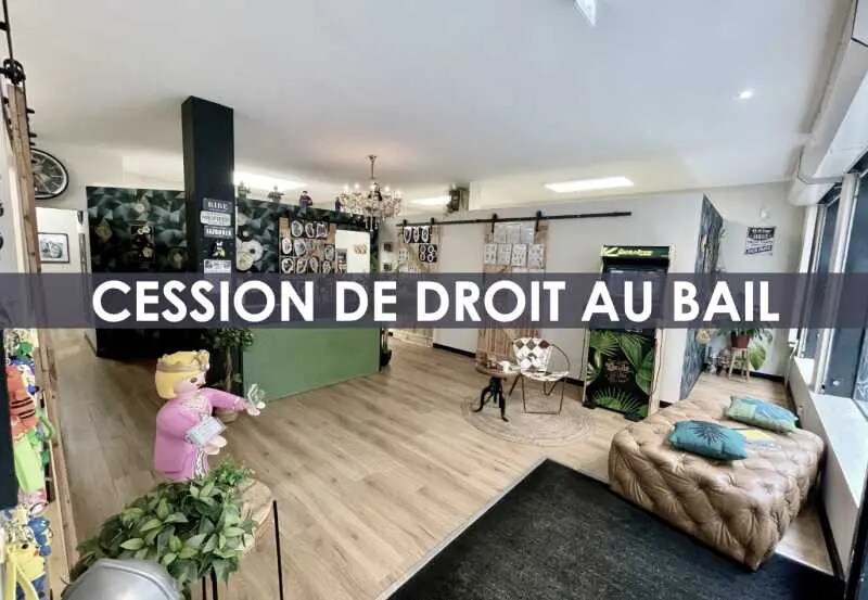 Retail in Rouen for sale Interior Photo- Image 1 of 10