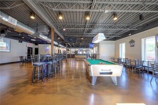 Squirrely's Bar and Grill - Pub