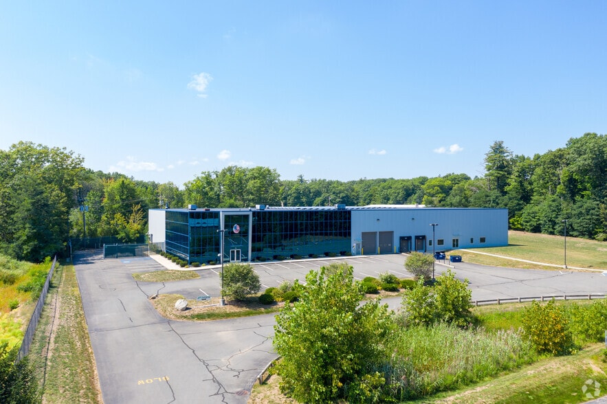 11B Solar Dr, Clifton Park, NY for sale - Primary Photo - Image 1 of 1