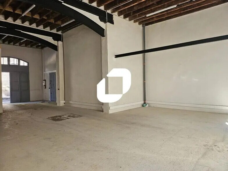 Retail in Montpellier for lease - Interior Photo - Image 3 of 14