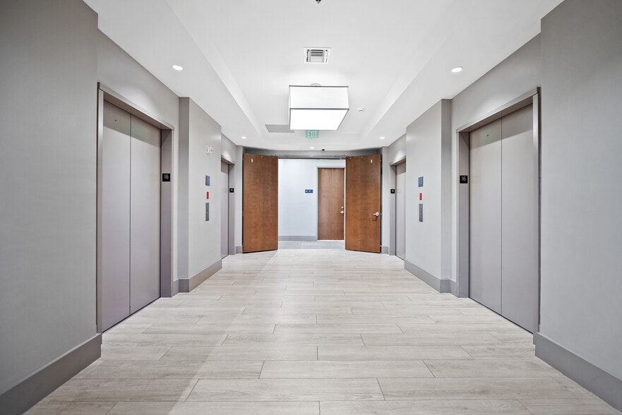 175 SW 7th St, Miami, FL for sale - Building Photo - Image 2 of 68