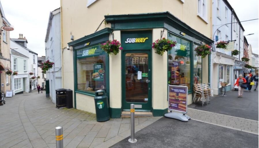 56 Mill St, Bideford for sale - Primary Photo - Image 1 of 1