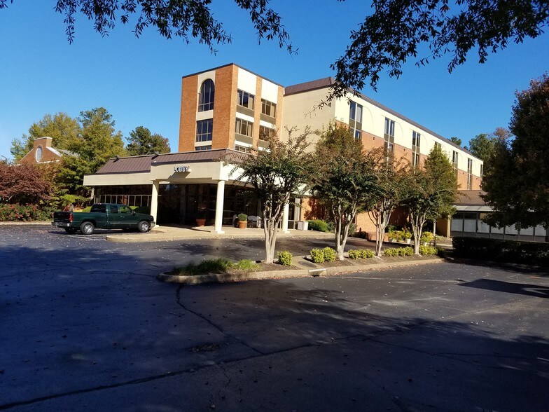 2007 Richmond Rd, Williamsburg, VA for sale - Building Photo - Image 1 of 1