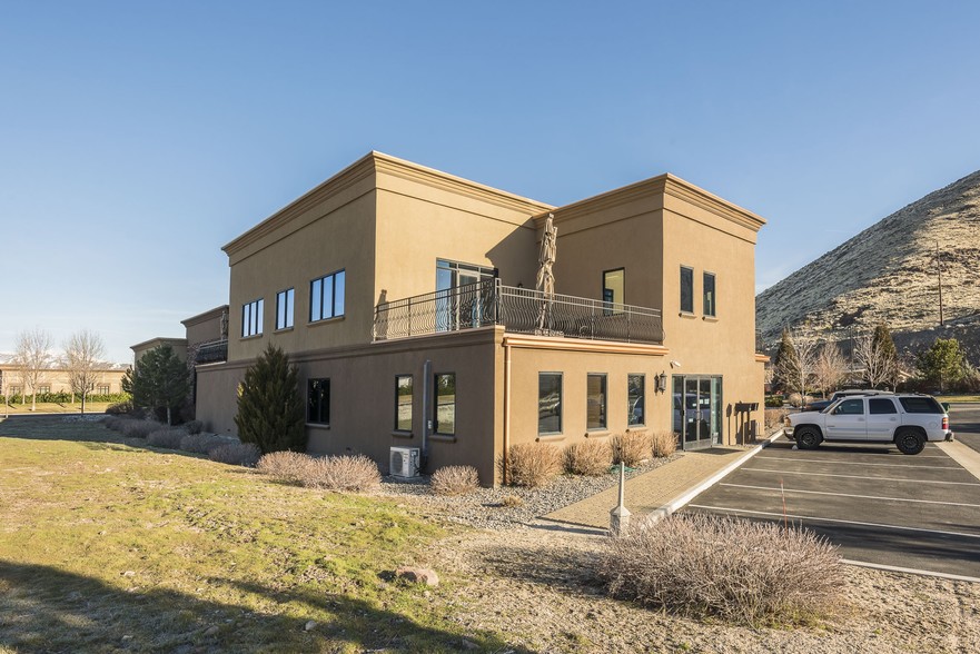 3700 Barron Way, Reno, NV for sale - Building Photo - Image 1 of 1