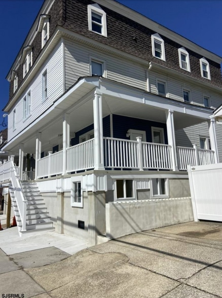 611 E 7th St, Ocean City, NJ for sale - Primary Photo - Image 1 of 27