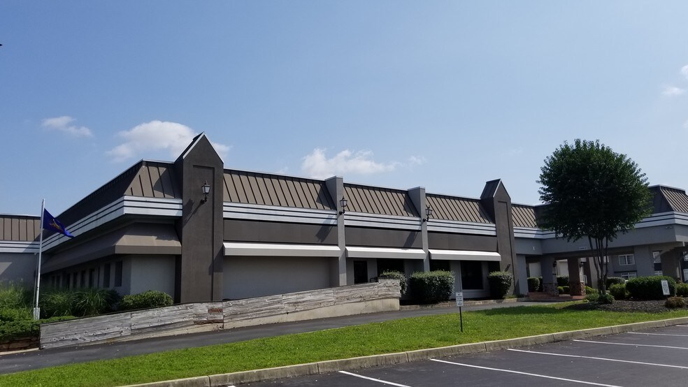148 Sheraton Dr, New Cumberland, PA for sale - Building Photo - Image 1 of 1
