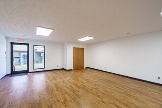 2009 Brookside Ln, Kingsport, TN for sale Interior Photo- Image 2 of 2