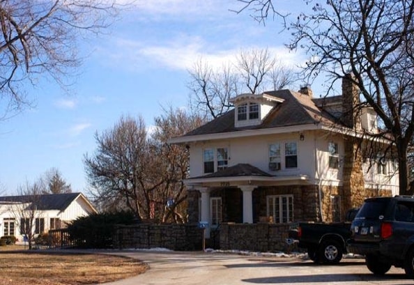 7725 W 87th St, Overland Park, KS for sale - Building Photo - Image 3 of 7