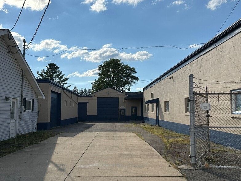 200 Grand Ave, Clarion, PA for lease - Building Photo - Image 2 of 22