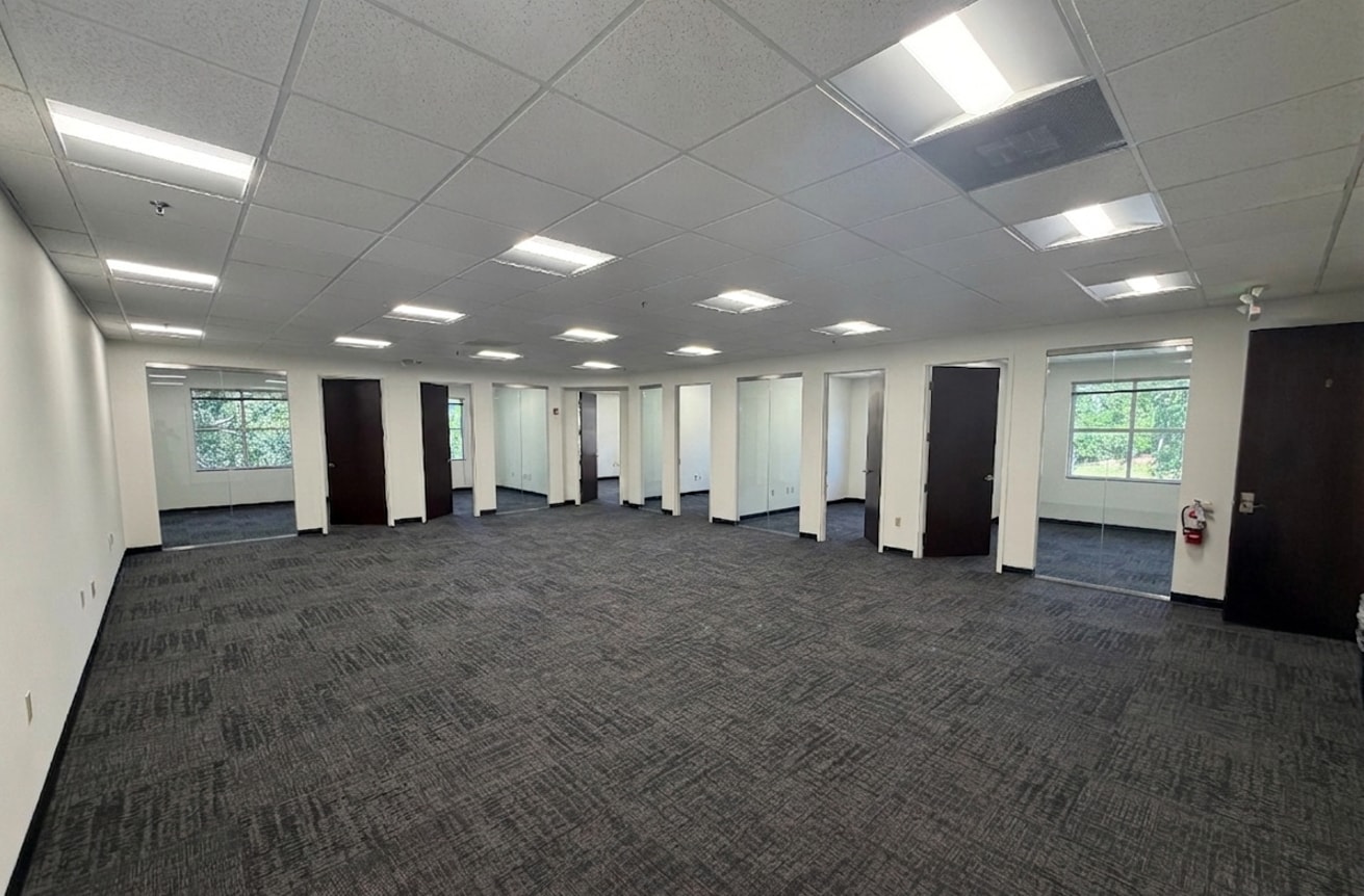 195 International Pky, Lake Mary, FL for lease Interior Photo- Image 1 of 1