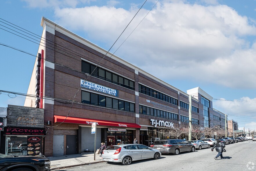 KINGSWOOD CENTER, Brooklyn, NY for lease - Building Photo - Image 2 of 5