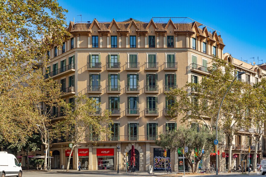 Gran Vía de les Corts Catalanes, 669B, Barcelona, Barcelona for sale - Primary Photo - Image 1 of 1