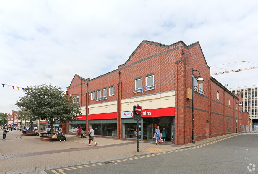 College Walk, Rotherham for lease - Building Photo - Image 2 of 3