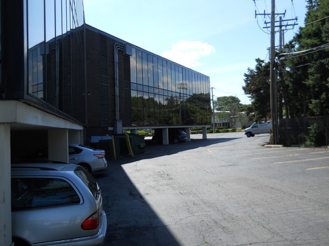 380 E Northwest Hwy, Des Plaines, IL for lease - Building Photo - Image 3 of 12