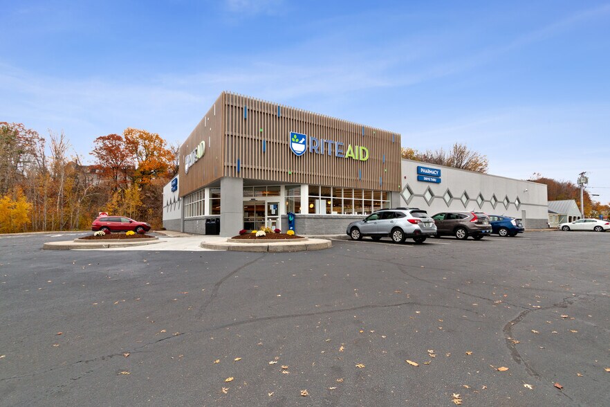 136 Meadow St, Littleton, NH for sale - Primary Photo - Image 1 of 1