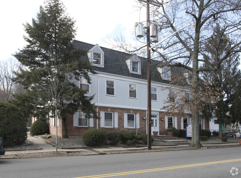 195 Main St, Metuchen, NJ for sale - Primary Photo - Image 1 of 1