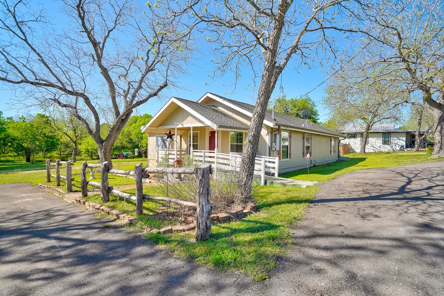 201 Church Hill Ln, Liberty Hill, TX for sale - Building Photo - Image 1 of 40