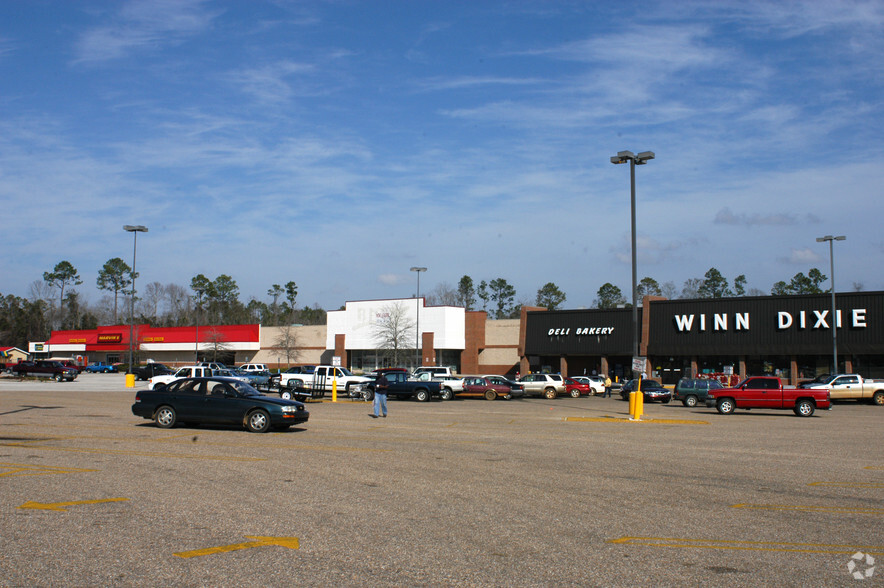 1720-1740 Douglas Ave, Brewton, AL for sale - Building Photo - Image 1 of 1