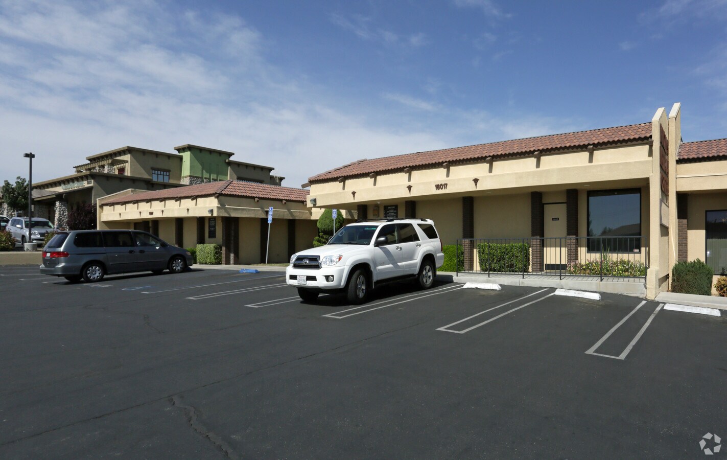 16017 Tuscola Rd, Apple Valley, CA 92307