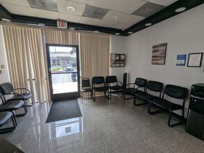 914 W Foothill Blvd, Upland, CA for lease Interior Photo- Image 1 of 4
