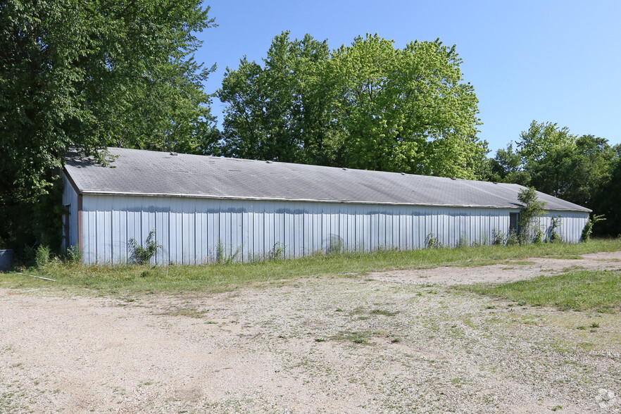 W298s8944 State Road 83, Mukwonago, WI for sale - Building Photo - Image 2 of 5