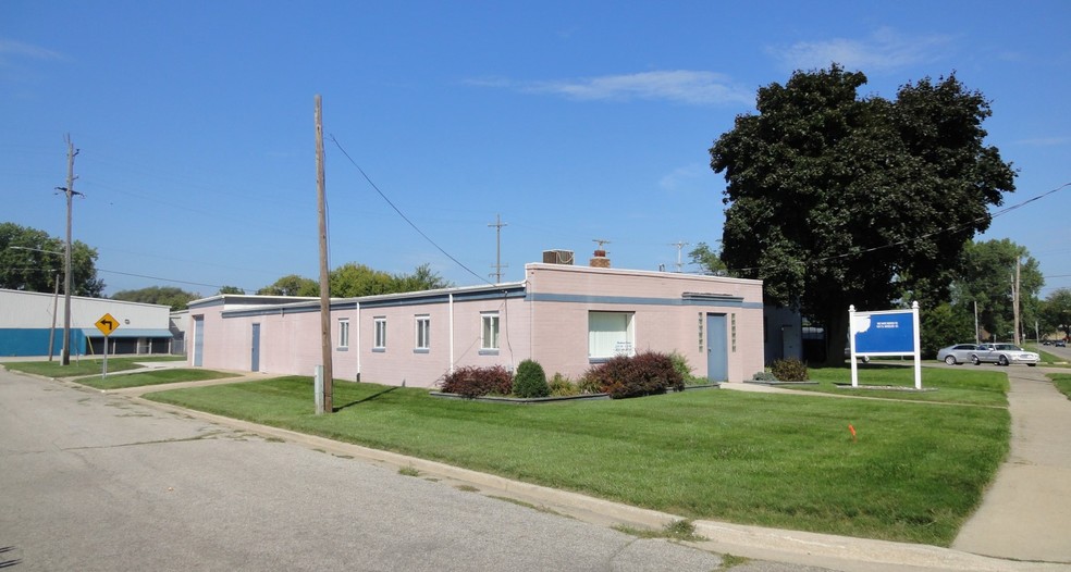 2111 Fordney St, Saginaw, MI for sale - Primary Photo - Image 1 of 1