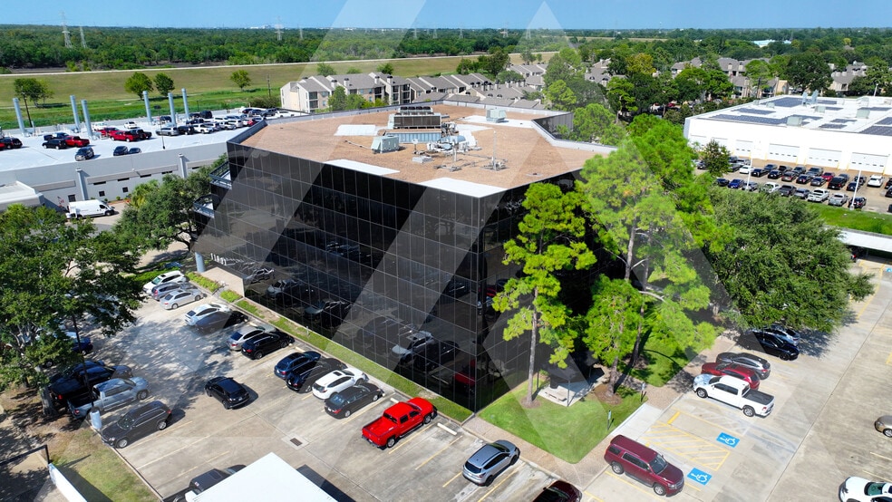 11931 Wickchester Ln, Houston, TX for lease - Building Photo - Image 2 of 12