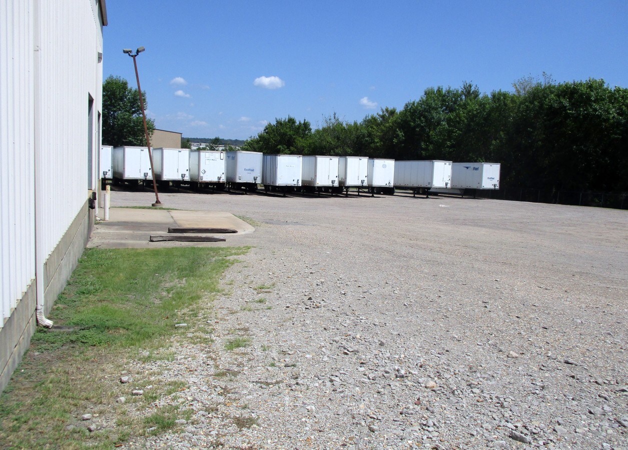 4200 Planters Rd, Fort Smith, AR 72908